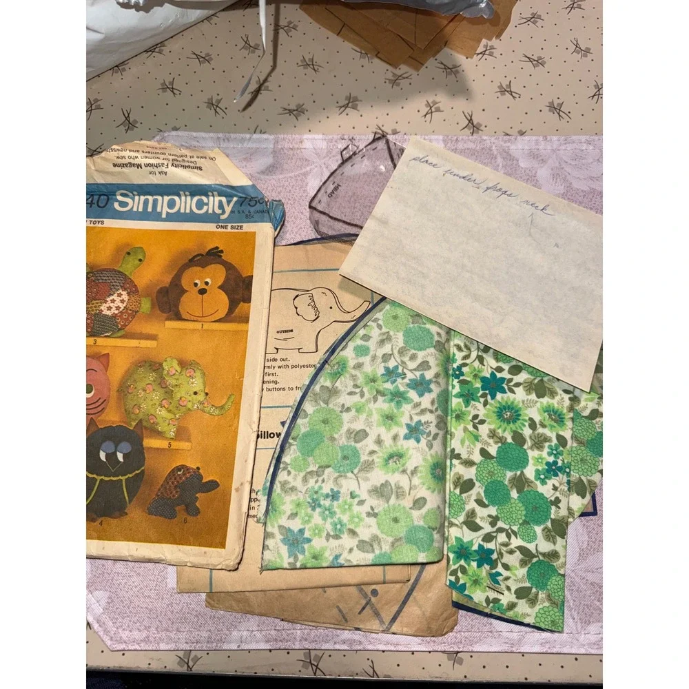 Vintage Simplicity‎ 9740 Pillow Toys Pajama Bags Animal Sewing Pattern Lot 5138